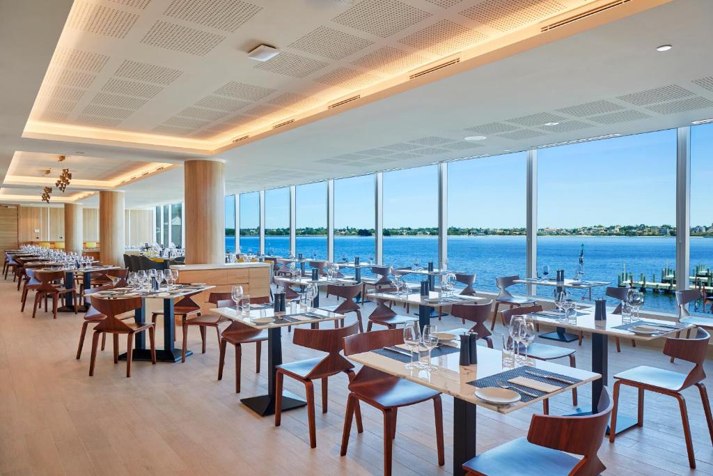 Perth hotels doubletree by hilton perth waterfront